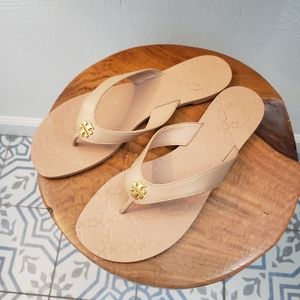 Tory burch beige sandals 7.5